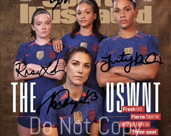 Alex Morgan Sophia Smith Rose Lavelle Signed Photo 8X10 rp Autographed USWNT Womens Soccer Team