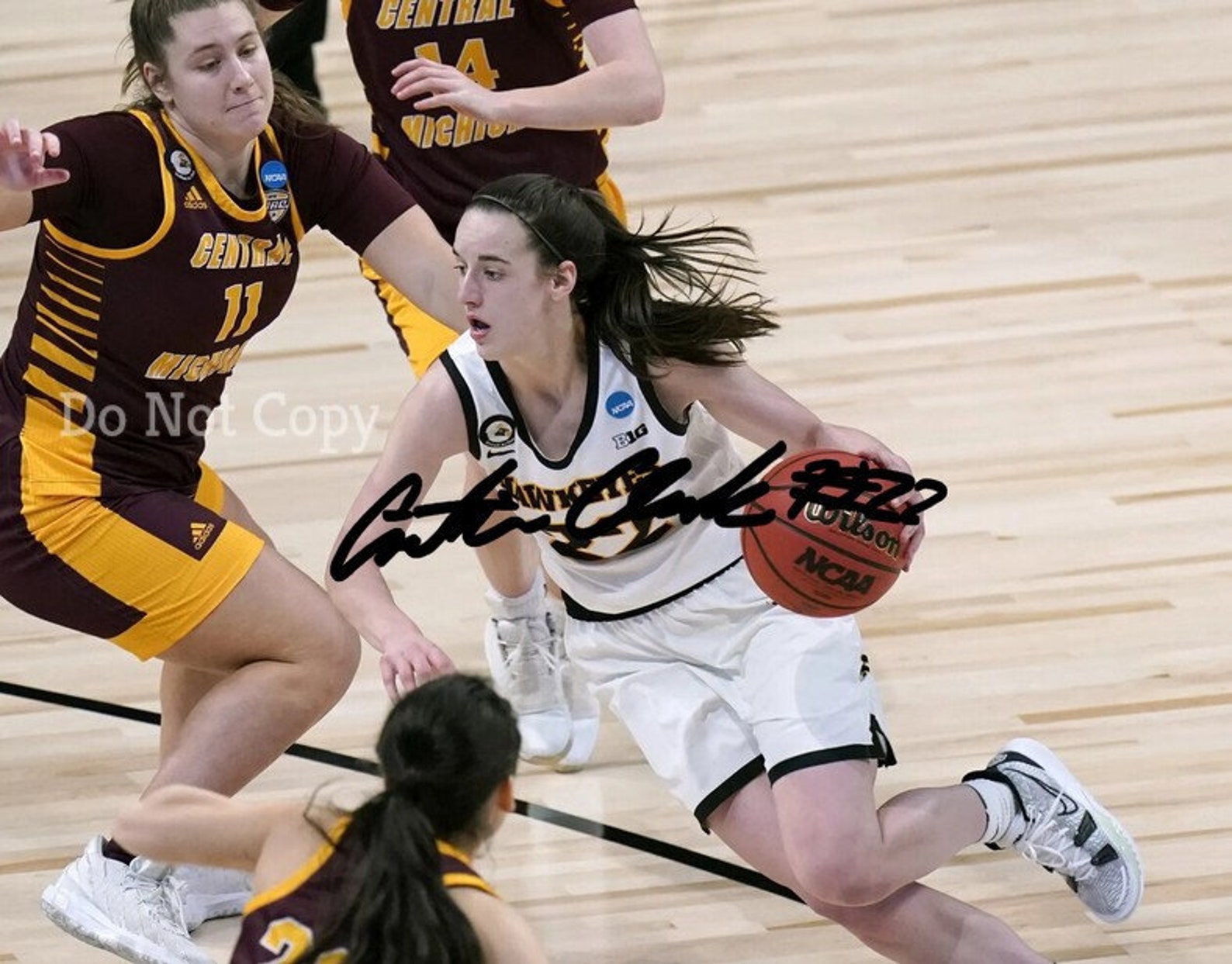 Caitlin Clark Signed Photo 8X10 Rp Autographed Picture Iowa Hawkeyes