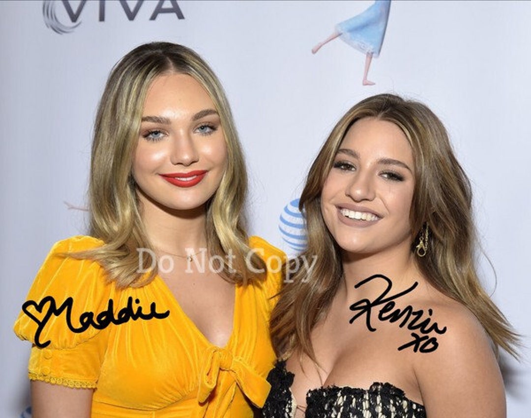 Maddie & Mackenzie Ziegler Signed Photo 8X10 Rp Autographed