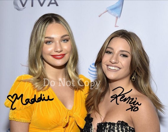 Maddie & Mackenzie Ziegler Signed Photo 8X10 Rp Autographed