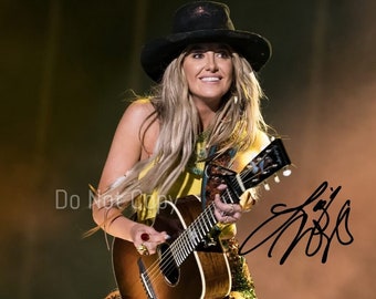 Foto firmada por Lainey Wilson 8X10 rp Imagen autografiada Yellowstone Country Music