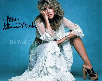 Stevie Nicks Signed Photo 8X10 rp Autographed Picture Fleetwood Mac