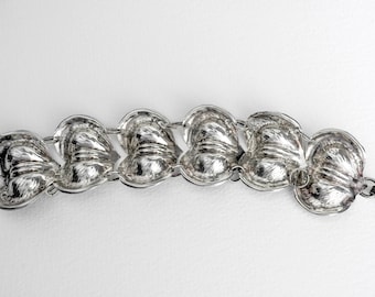 Mid Century Modernist Articulated Heart Shapes Sterling Silver Bracelet, 1945 with London Hallmarks by MMP Ld