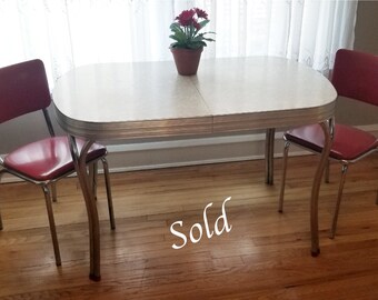 Cool Retro Dinettes 1950 S Style Canadian Made Chrome Sets