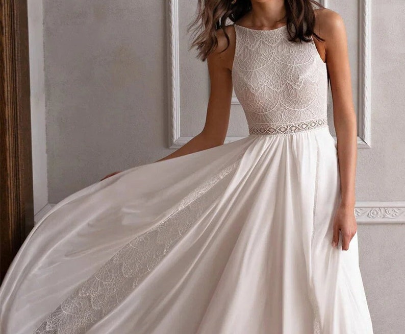 Simple Lace Ivory Chiffon Boho Wedding Dress Sleeveless O-Neck Floor-Length Bridal Gown Backless Detail Chic Boho Bride Gown image 7