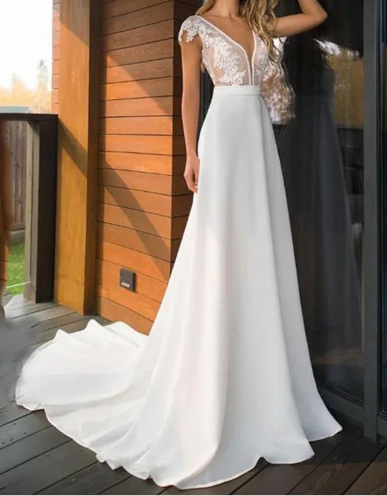 Plus Size Boho Deep V-Neck Lace Wedding Dress Backless Chiffon Bridal Gown Elegant Scalloped Neckline Bridal Gown Wedding Gown image 5