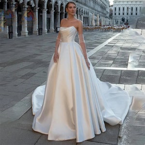 Elegant Off Shoulder Wedding Dress | Sleeveless Train | Satin | Floor-Length | Princess Gown | Modern Bride Gown | Bridal Dress | Bride Gown
