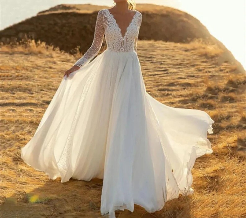 Stunning Boho Ivory Plus Size A-Line Wedding Dress Chiffon V-Neck Lace Bridal Gown Simple Bridal Dress Long Sleeved Backless Gown zdjęcie 5