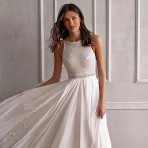 Simple Lace Ivory Chiffon Boho Wedding Dress Sleeveless O-Neck Floor-Length Bridal Gown Backless Detail Chic Boho Bride Gown image 5