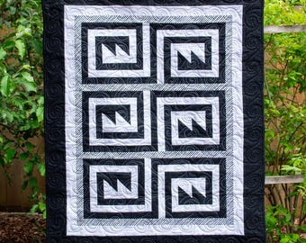 The Maze Wallhanging Quilt Pattern
