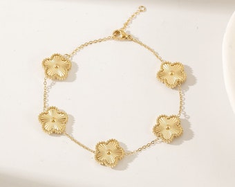 Five Petal Yellow Gold Daisy Bracelet