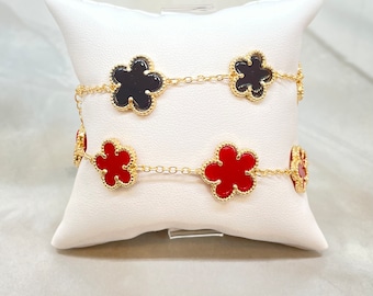 Five leaf clover style link bracelet in yellow gold plating