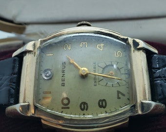Vintage Benrus Men's Wristwatch, Serviced with Benrus Presentation Case