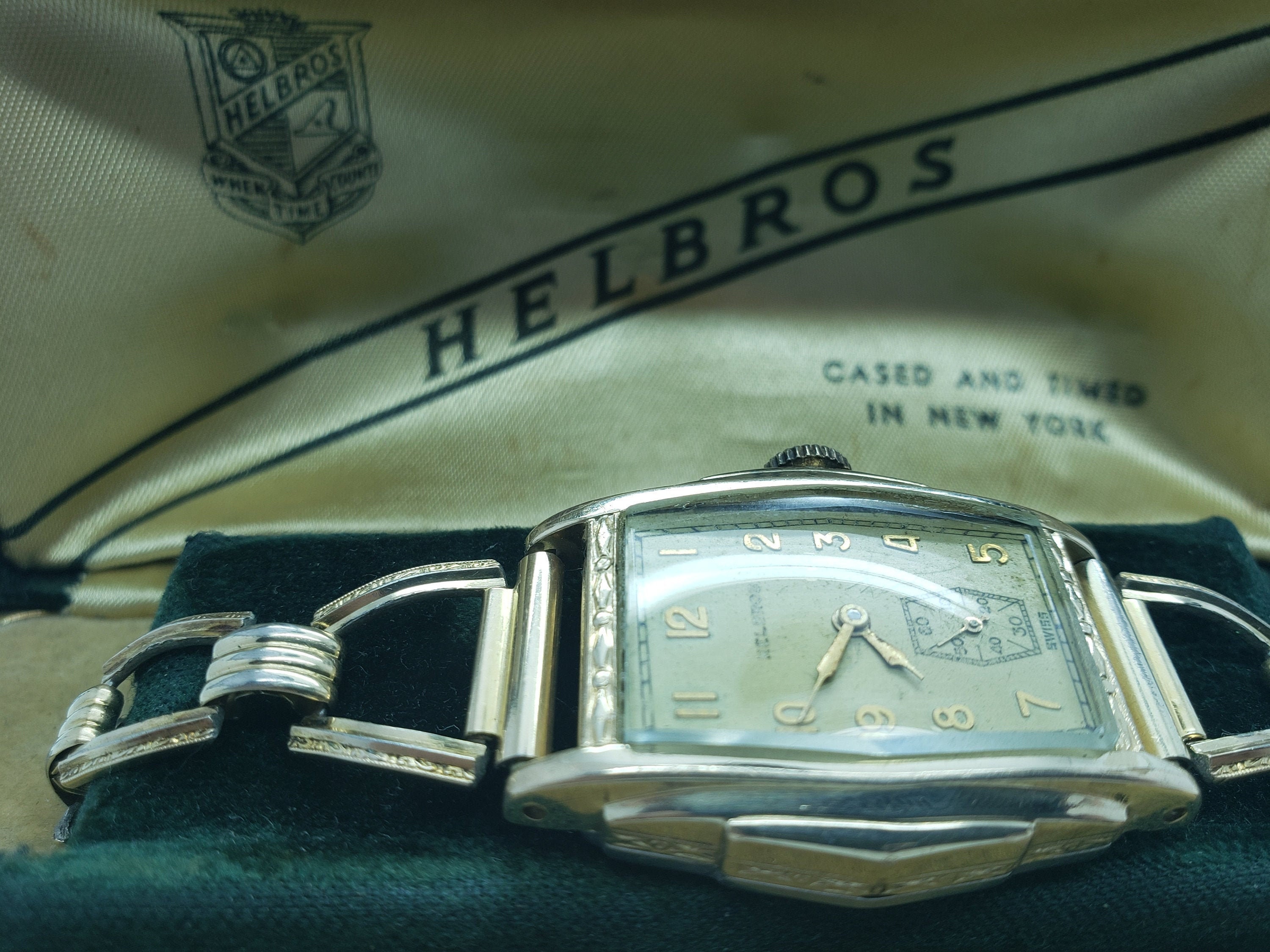helbros watch value
