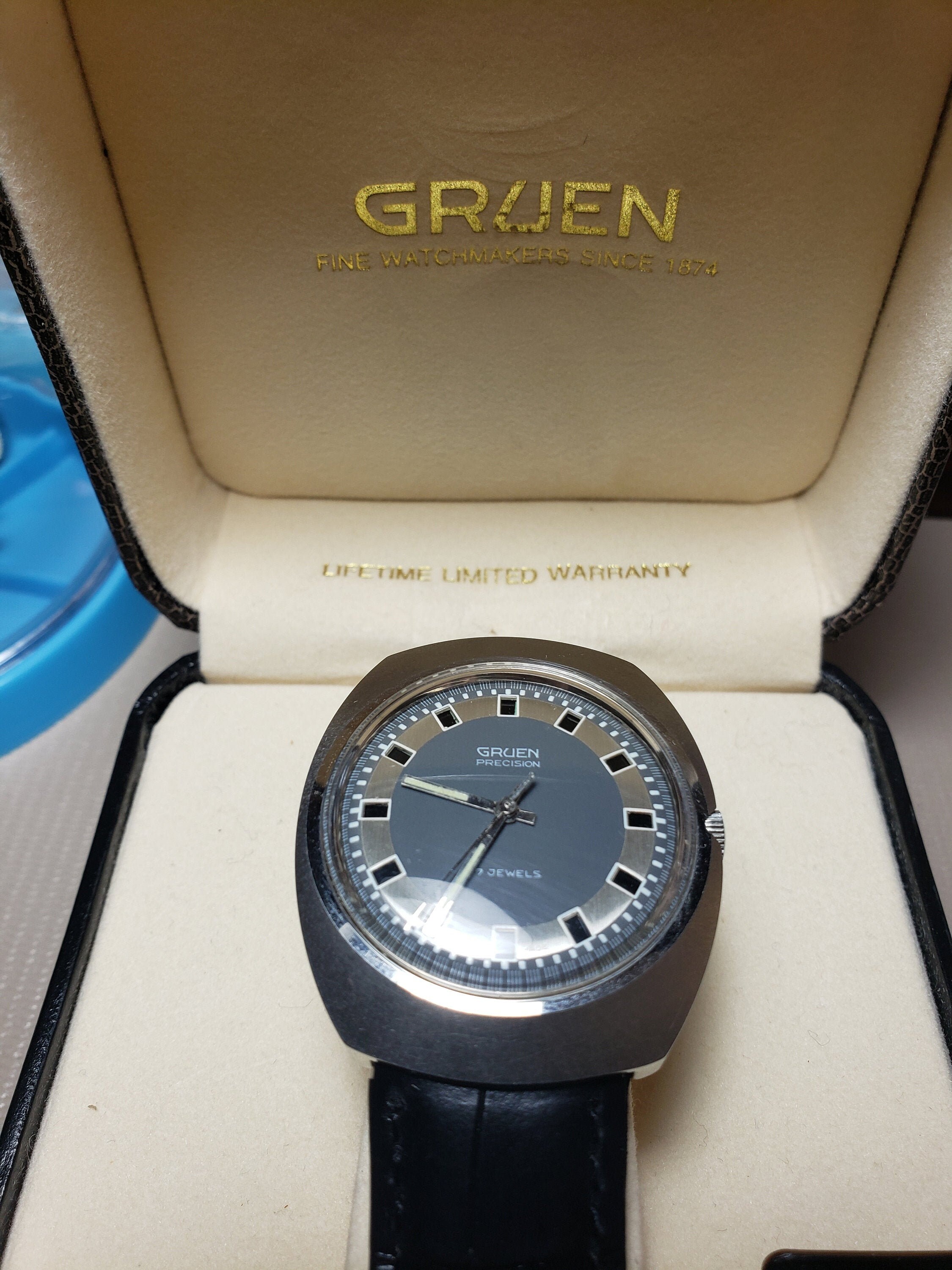 gruen day night watch