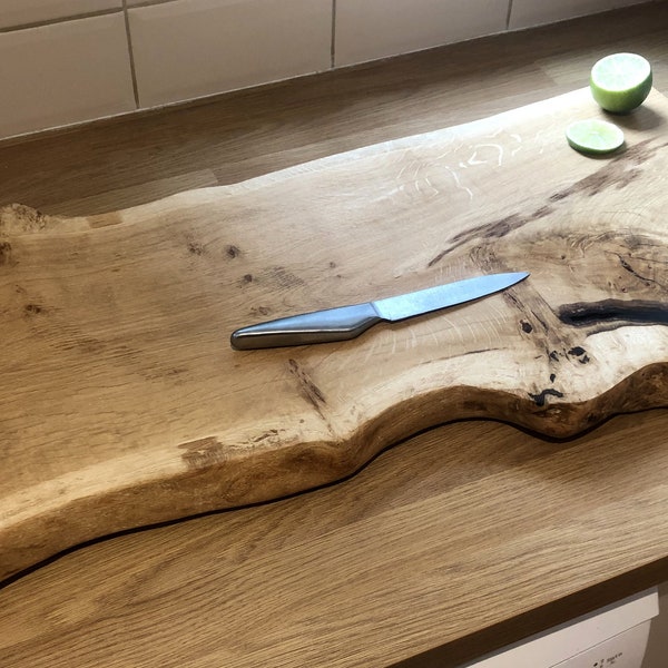 Long English Burr Oak Cheese Board / Chopping Board / Serving board with Beautiful Natural Markings - 70 x 30 x 3.5cm