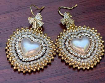 Cream gold heart pearl & bows beaded earrings