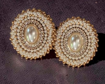 Cream gold oval pearl & bows beaded earrings
