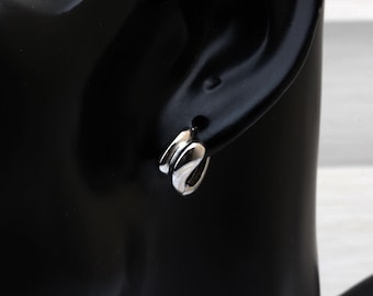 Silver Chunky Huggie Hoop Earrings, Small Thick Minimalist Hoops, Stainless Steel Everyday Earrings, Modern Polished Jewelry Gift for Her