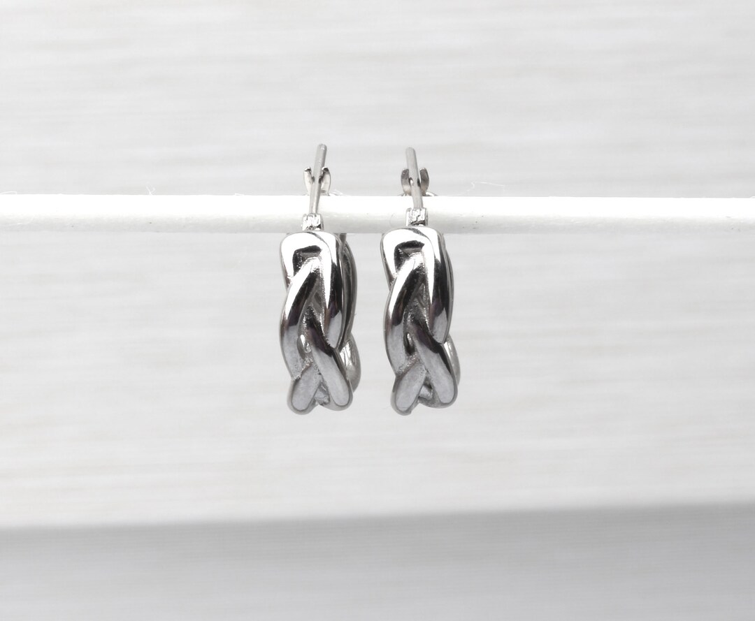 Links Twisted Hoop Earrings