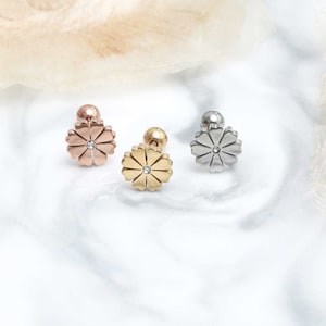 Flower earrings 22g flower stud earrings surgical steel screw back earrings daisy earrings dainty stud earrings cute flower blossom earrings