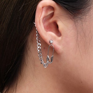 Sicherheitsnadel Kette Ohrringe Doppel-Piercing Zwei-Loch-Ohrring Doppel-Ohrring Bolzen zwei Bolzen Ohrstecker zwei Bolzen Jacke Chirurgenstahl