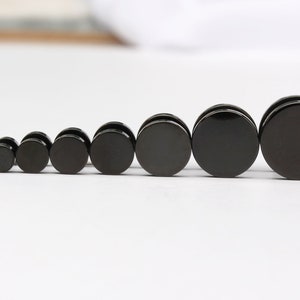 Black circle stud earrings  high polished surgical steel screw flat back 4mm~14mm black round disc stud earrings for women men jewerly 1pair