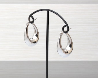 Chunky Teardrop Hoop Earrings, Silver Pear Shape Hoops, Modern Chunky Silver Earrings, Statement Drop Hoops, Minimalist Everyday Jewelry