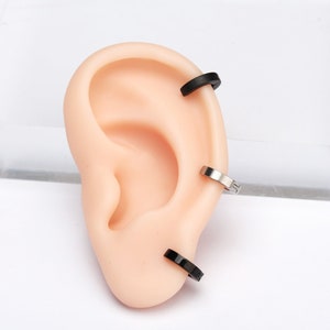 Minimalist huggie hoop earrings