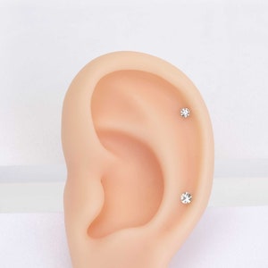 16g tiny crystal stud earring 2.5mm 3mm clear crystal stud earring clear stud surgical steel earring cartilage conch helix piercing