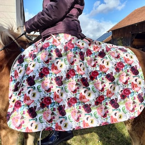 Riding skirt with floral pattern, winter softshell, wrap skirt, protection from the cold, for the transition between driving and carriage skirt, winter skirt