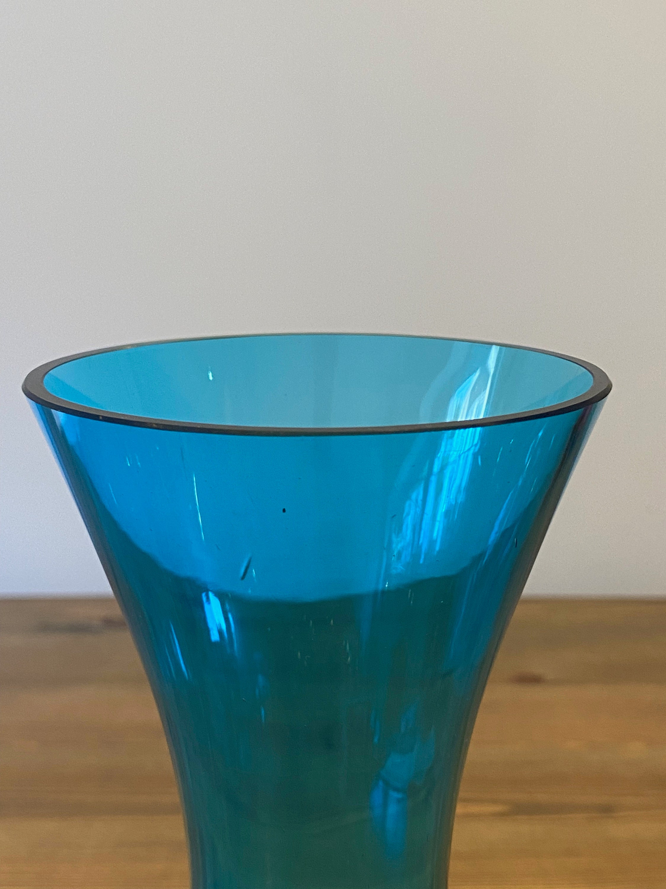 Beautiful Large Turquoise Blue Glass Vase Wide Base Elegant Etsy