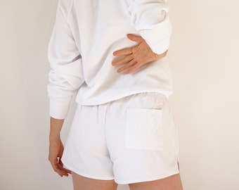 Vintage 26-32 White Leisure Cotton Shorts | Waist Elastic Shorts