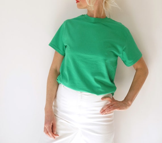 Vintage Kelly Green Cotton T-Shirt | Crewneck Short Sleeve Tee | Perfect Tee Staple Basic
