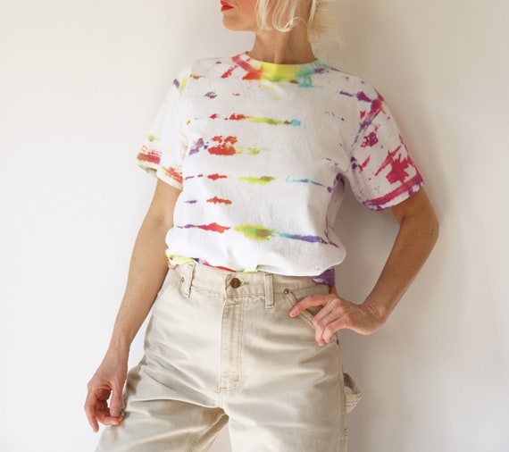 Vintage Vibrant Holidaze Tie Dye T Shirt | Crewne… - image 4