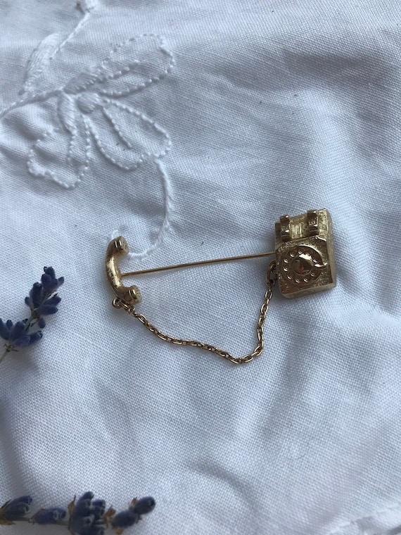 Vintage Avon Pin