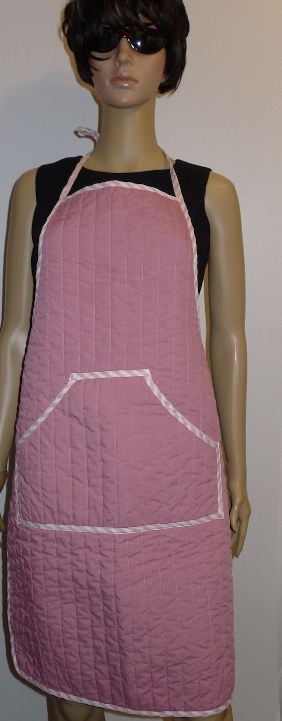 Pretty vintage pink quilted apron - onesize - pret