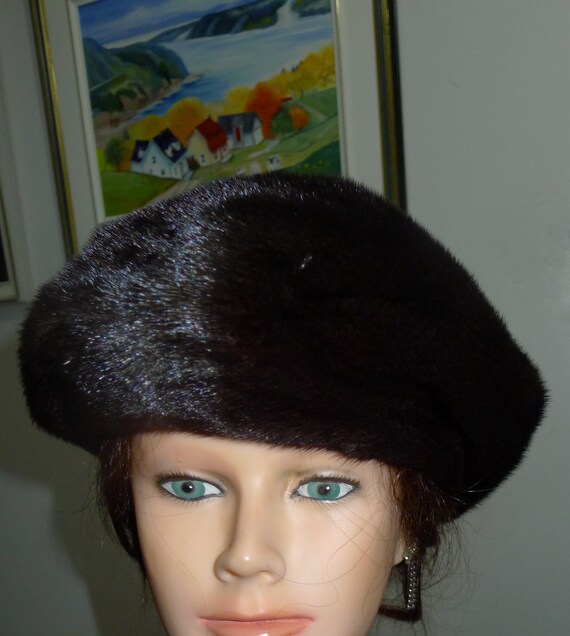 Elegant chapeau vintage  de vison  brun/noir en ex