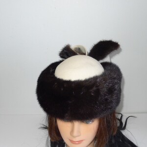 Fabulous 50s Mink/Felt Hat - Size Small Unique vintage felt-mink fur hat Sz Small