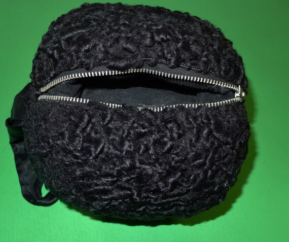 Fur muff in black Persian sheep. Pretty vintage b… - image 3