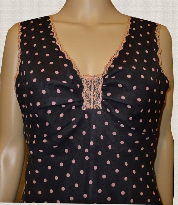 Beautiful preowned 100% silk camisole top - Sz  8… - image 3