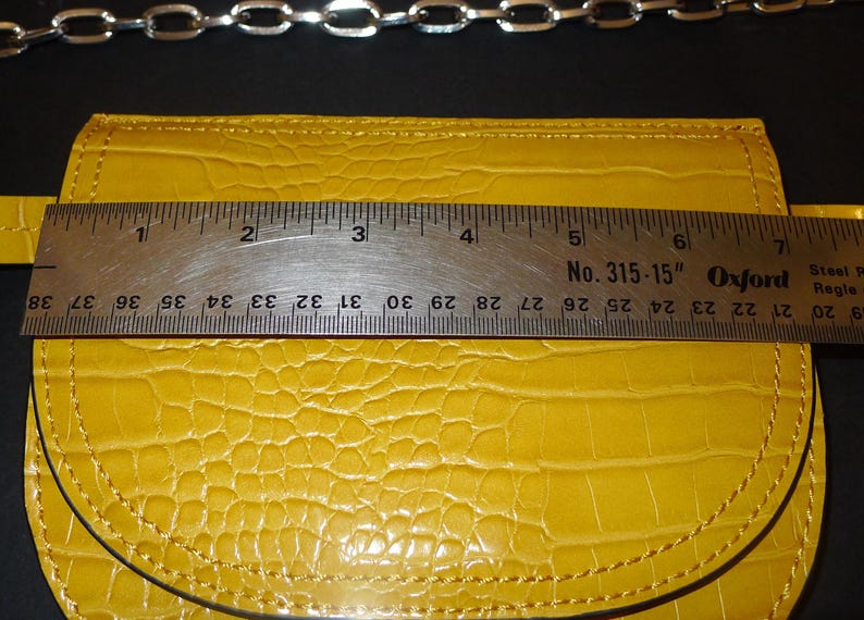 Cute little yellow ZARA Trafaluc crossbody bag with small chain, 7" x 6" x 1" image 5