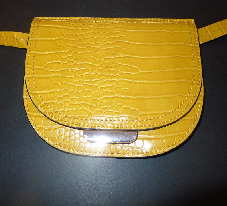 Cute little yellow ZARA Trafaluc crossbody bag with small chain, 7" x 6" x 1" image 2