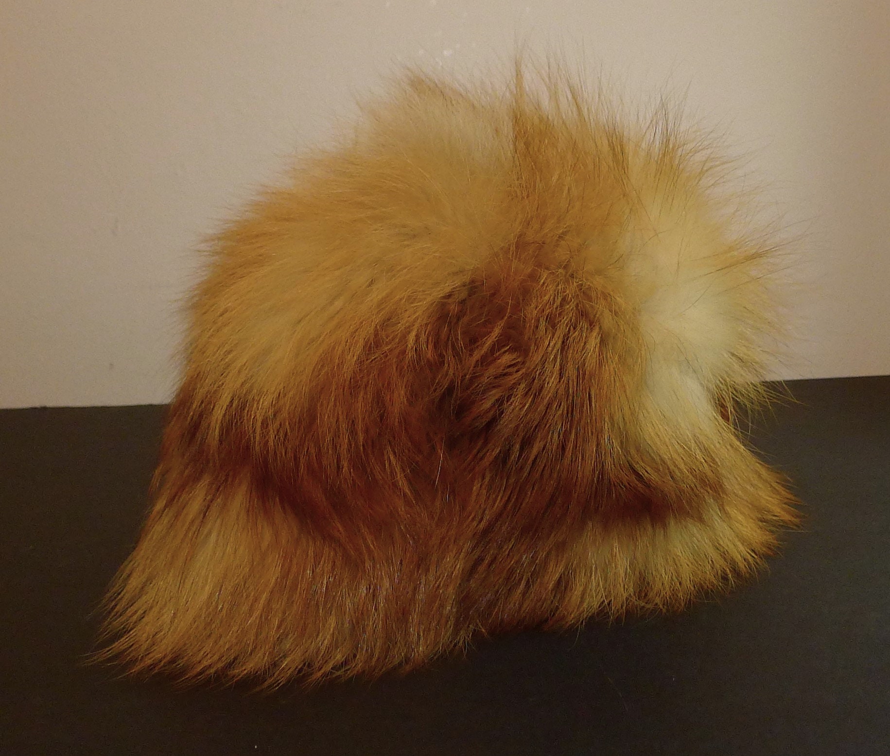 Superb Vintage Red Fox Fur Hat in Excellent Condition - Sz