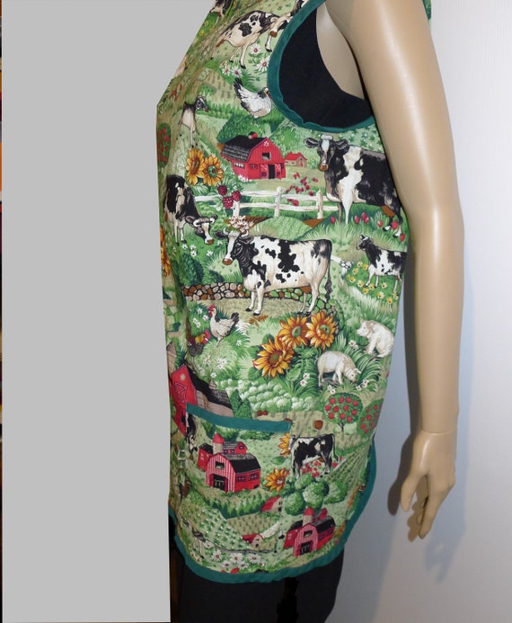 Nice handmade apron with pocket and animal farm m… - image 4