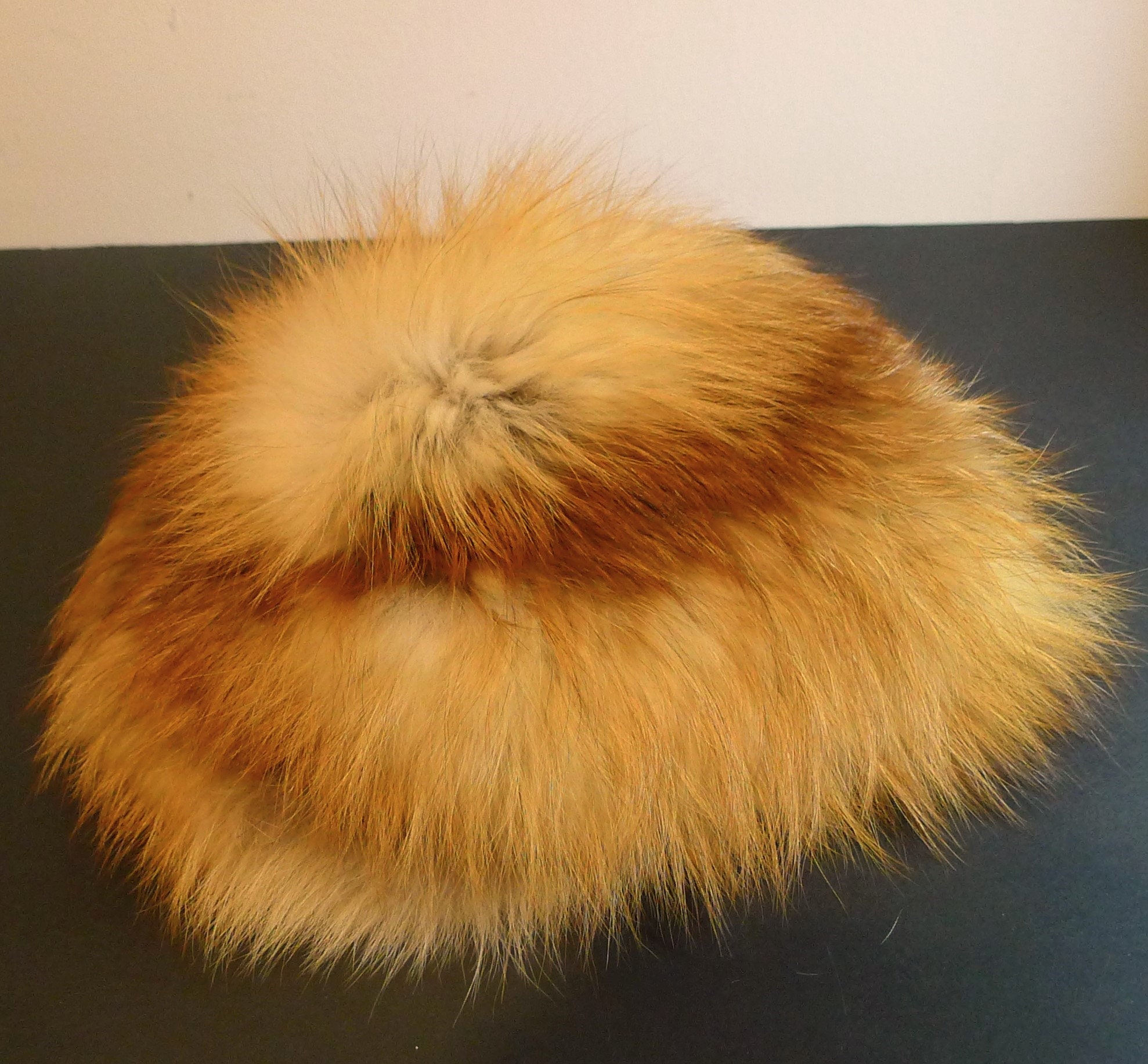 Superb Vintage Red Fox Fur Hat in Excellent Condition - Sz