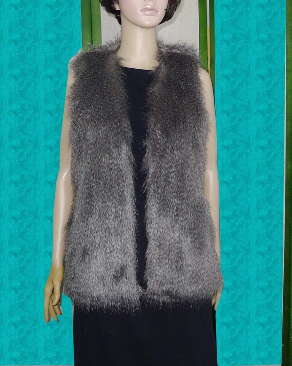DYNAMITE Vintage Faux Fur Sleeveless Women's Lined