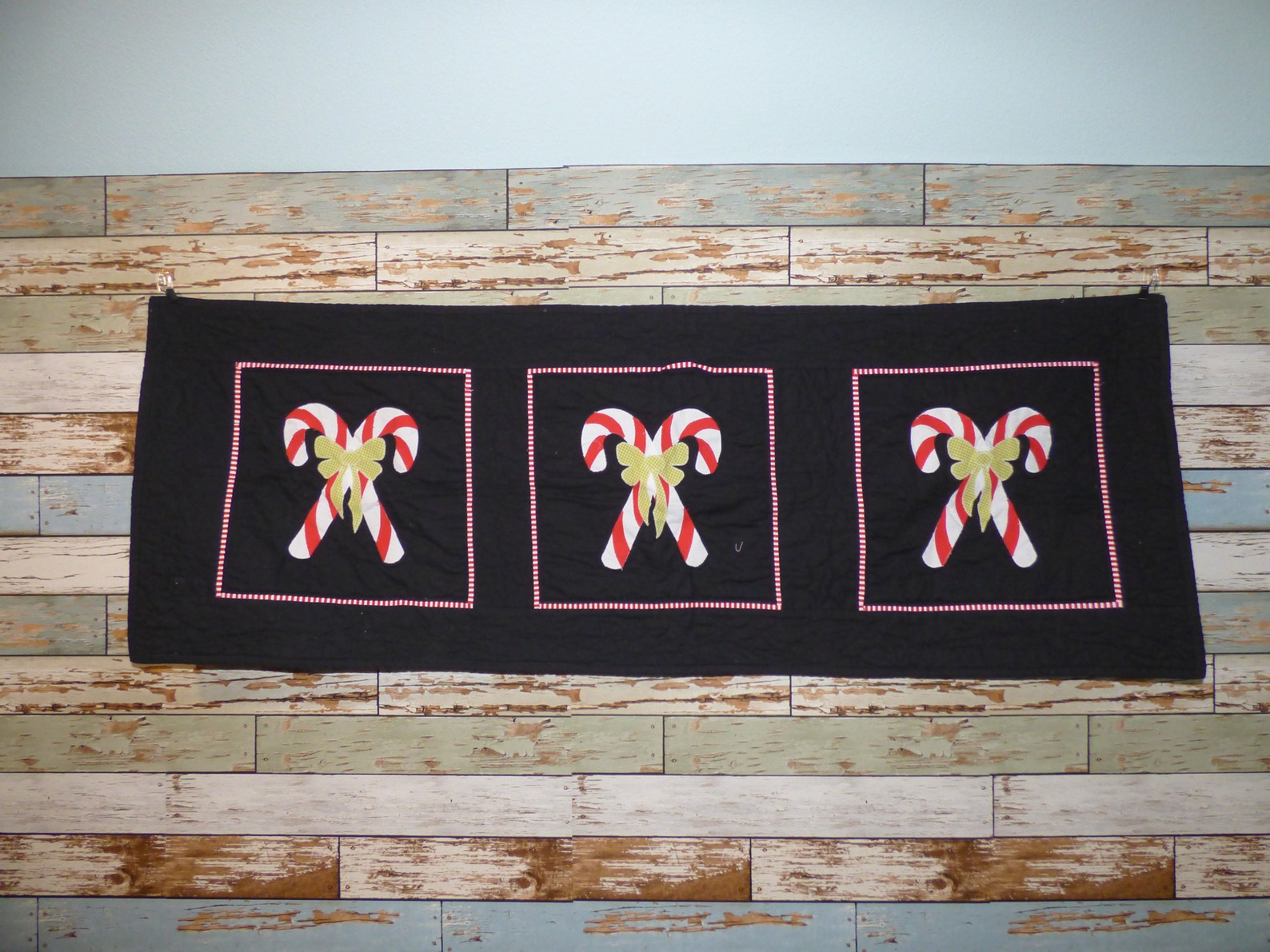 Candy Cane Table Runner/ Table Linen/ Christmas Decor Etsy