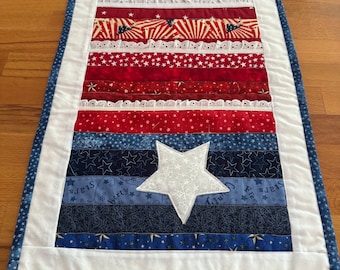 4th of July table runner, table decor