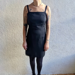 90er Seide Schwarz Spaghetti Kleid